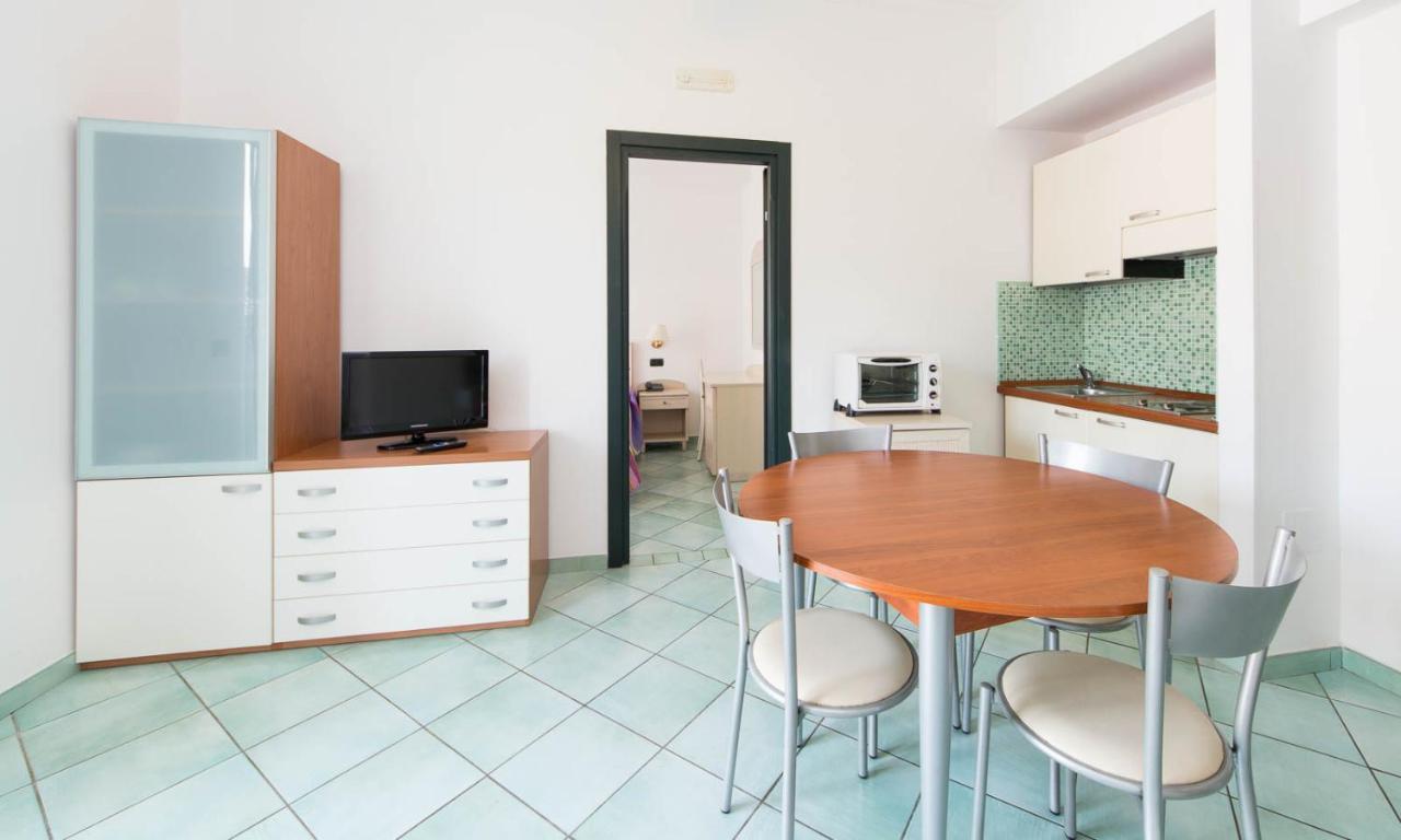 מאיורי La Residenza Aparthotel מראה חיצוני תמונה