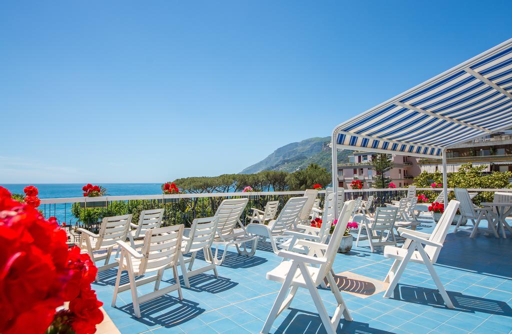 מאיורי La Residenza Aparthotel מראה חיצוני תמונה