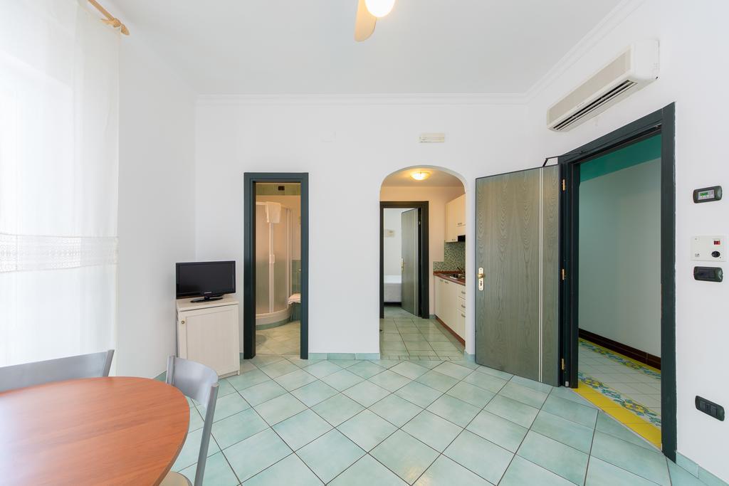 מאיורי La Residenza Aparthotel מראה חיצוני תמונה